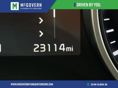 Used 2024 Kia Carnival LX image 6