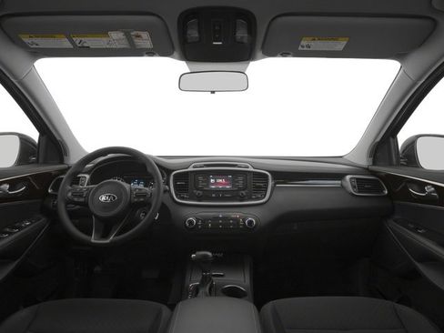 Used 2018 Kia Sorento LX AWD/4WD image 5