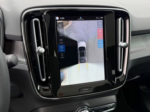 Certified 2023 Volvo C40 P8 Recharge Ultimate AWD/4WD image 35