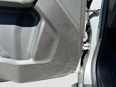 Used 2025 Chevrolet Colorado ZR2 w/ Midnight Edition image 25