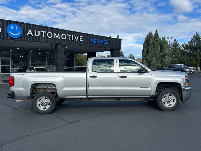 Used 2019 Chevrolet Silverado 2500 W/T AWD/4WD image 2