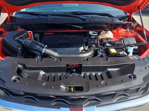 Used 2025 Chevrolet Blazer LT FWD image 29