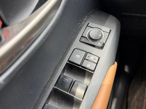 Used 2016 Lexus NX 200t FWD image 19