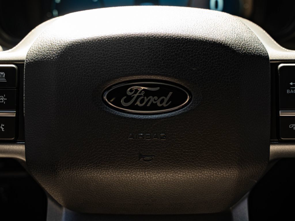Used 2024 Ford F150 Lariat w/ Equipment Group 502A High AWD/4WD image 30