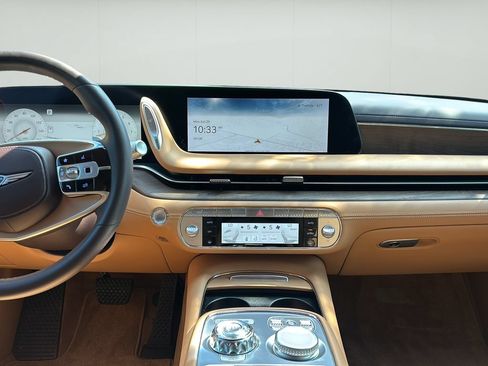 Used 2024 Genesis G90 3.5T AWD/4WD image 18