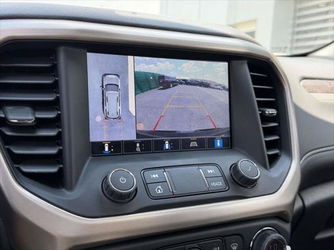 Used 2022 GMC Acadia Denali w/ Denali Technology Package AWD/4WD image 32