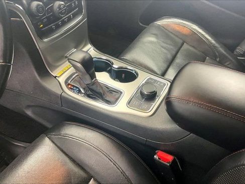 Used 2018 Jeep Grand Cherokee Trailhawk w/ Trailhawk Luxury Group AWD/4WD image 16