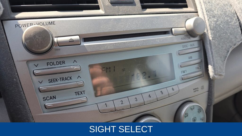 Used 2009 Toyota Camry LE FWD image 17