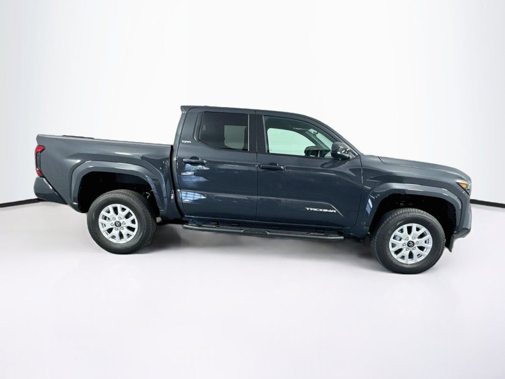 Used 2026 Toyota Tacoma SR5 AWD/4WD image 11