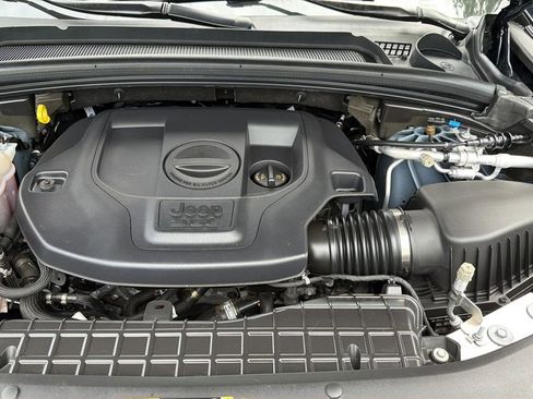 Used 2023 Jeep Grand Cherokee Summit AWD/4WD image 30