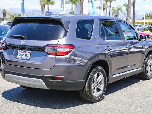 Used 2024 Honda Pilot EX-L image 9