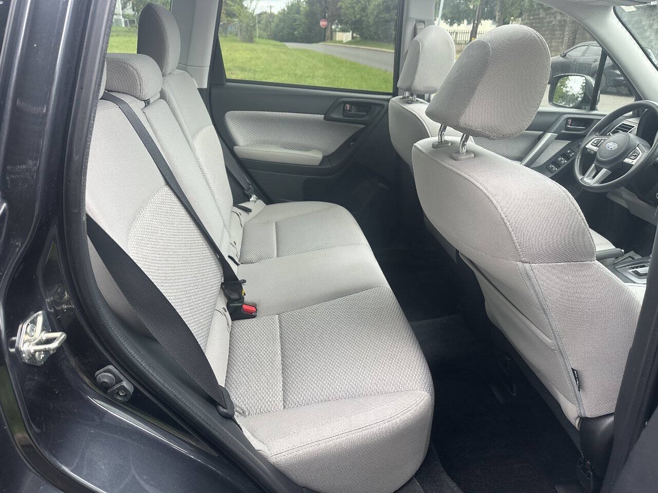 Used 2017 Subaru Forester 2.5i Premium w/ All-Weather Package AWD/4WD image 13