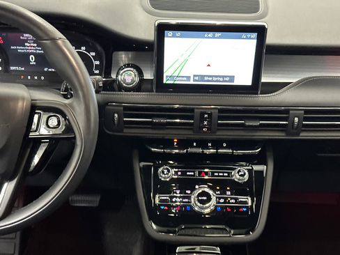 Certified 2021 Lincoln Corsair AWD w/ Premium Package image 18