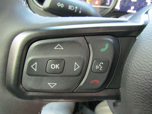 Used 2025 Jeep Gladiator Rubicon w/ Convenience Group image 24