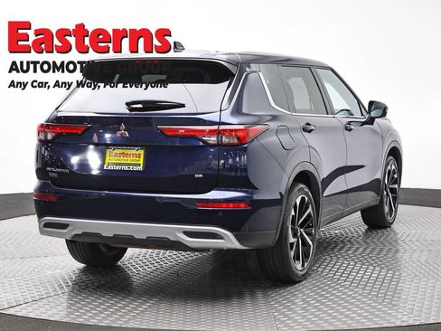 Used 2024 Mitsubishi Outlander SE FWD image 5