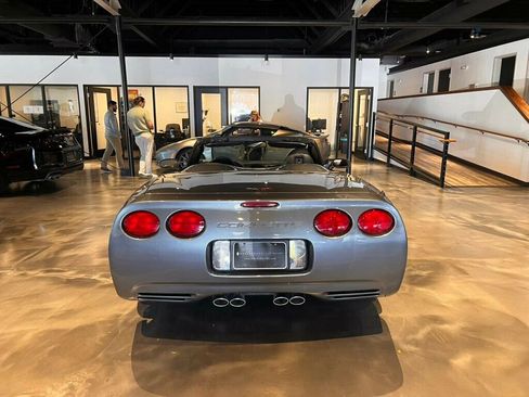 Used 2004 Chevrolet Corvette Convertible w/ Preferred Equipment Group image 4