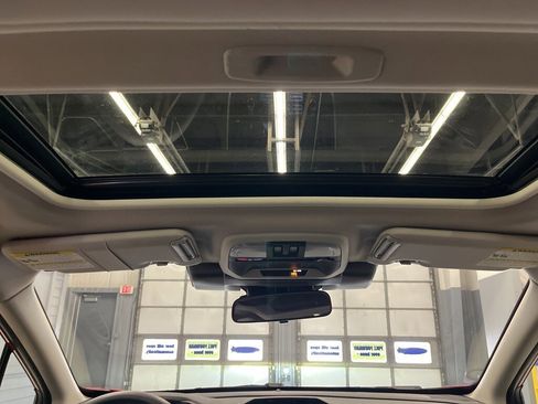 Used 2024 Subaru Crosstrek 2.0i Premium image 27