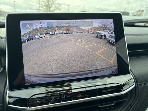 New 2026 Jeep Compass Latitude image 9