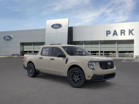 New 2025 Ford Maverick XLT image 7