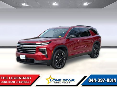 Used 2025 Chevrolet Traverse LT w/ Sun and Wheel Package AWD/4WD image 1