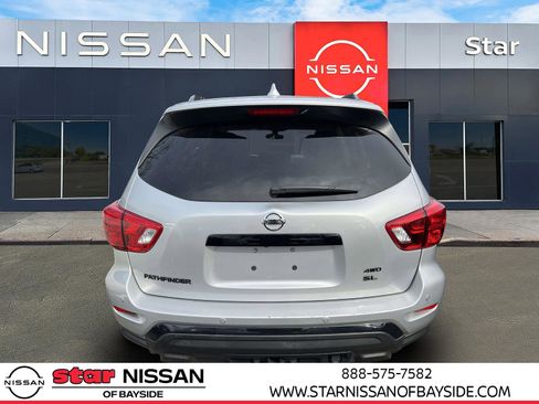 Used 2020 Nissan Pathfinder SL AWD/4WD image 5