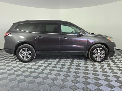 Used 2017 Chevrolet Traverse LT AWD/4WD image 8