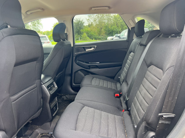 Used 2017 Ford Edge SEL FWD image 4
