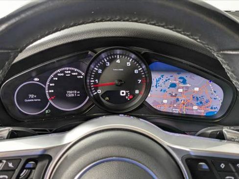 Used 2019 Porsche Cayenne image 27