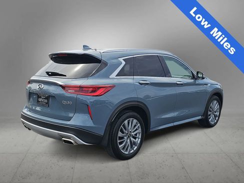 Used 2023 INFINITI QX50 Luxe FWD image 8