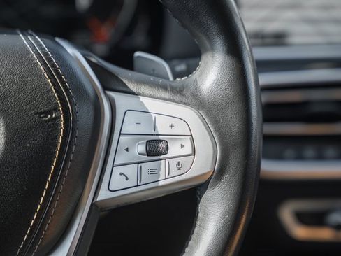 Used 2020 BMW X7 xDrive40i w/ Premium Package image 32