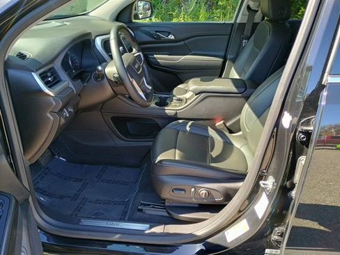 Used 2023 GMC Acadia SLT image 25