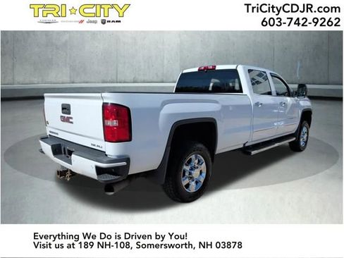 Used 2017 GMC Sierra 3500 Denali w/ Duramax Plus Package image 6