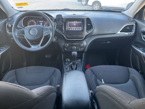 Used 2019 Jeep Cherokee Latitude w/ Popular Appearance Group image 25