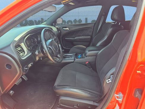 Used 2022 Dodge Charger R/T w/ Plus Group RWD image 15
