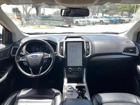 Used 2024 Ford Edge SEL AWD/4WD image 13