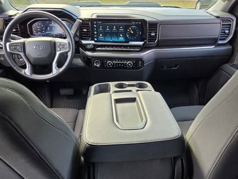 Used 2023 Chevrolet Silverado 1500 LT Trail Boss image 13