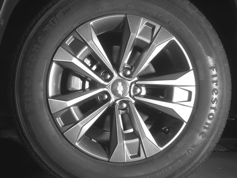 Used 2025 Chevrolet Equinox LT image 12