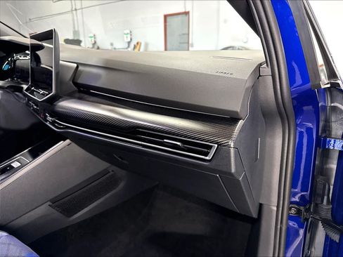 Used 2025 Volkswagen Golf R Black Edition AWD/4WD image 17