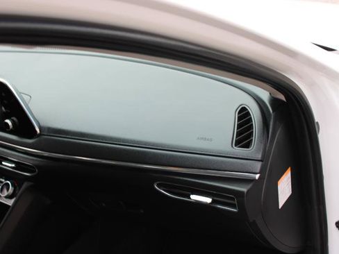Used 2022 Hyundai Sonata Blue FWD image 18