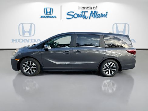 Certified 2026 Honda Odyssey EX-L image 4