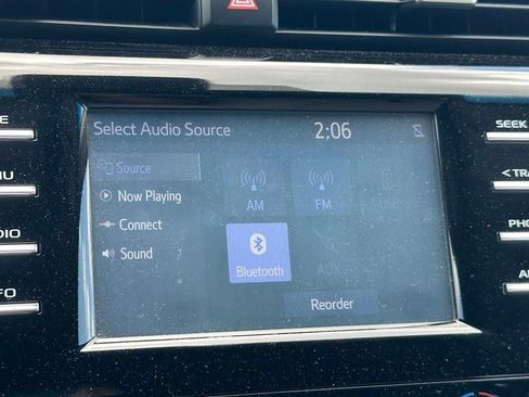Used 2018 Toyota Camry LE FWD image 10
