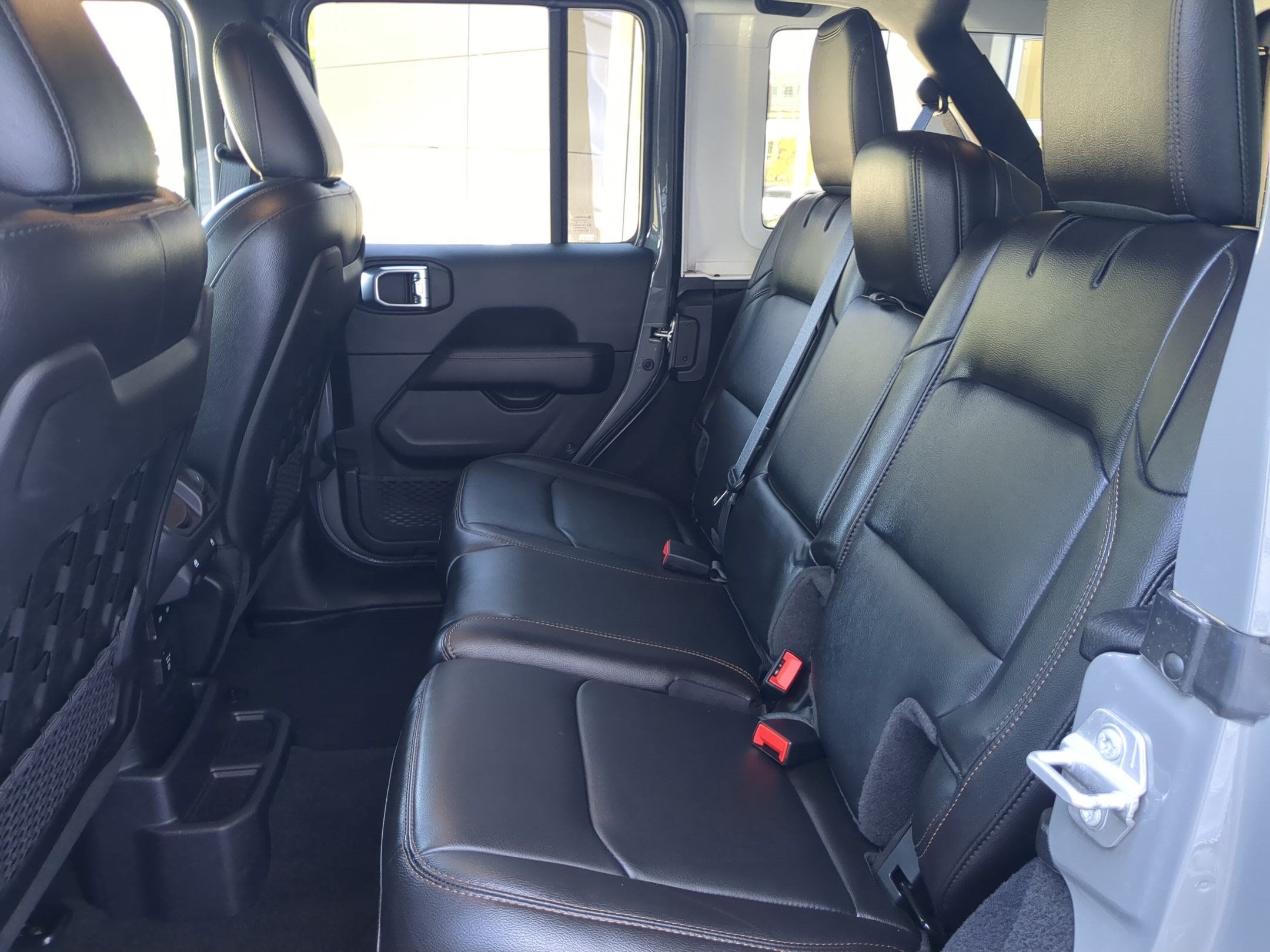 Used 2023 Jeep Wrangler Unlimited Rubicon 392 w/ Xtreme Recon 35" Tire Package AWD/4WD image 30