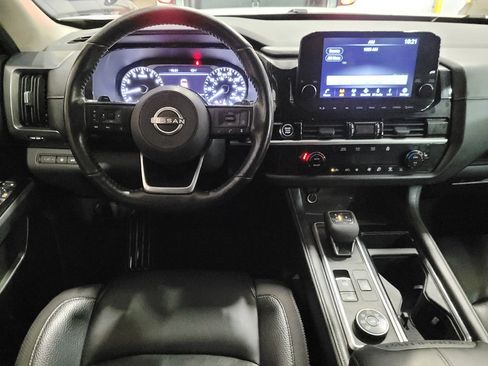 Used 2022 Nissan Pathfinder SL w/ SL Black Package AWD/4WD image 22
