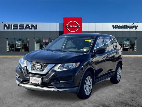 Used 2019 Nissan Rogue S image 4
