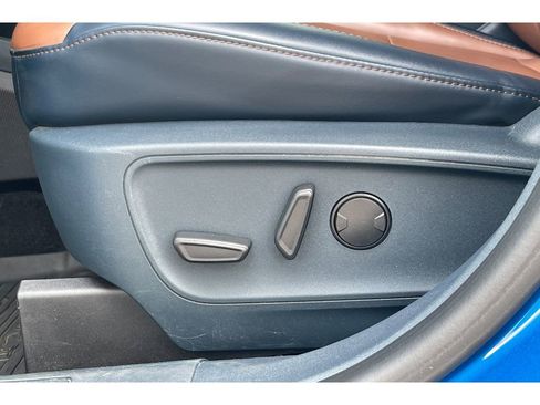 Used 2022 Ford Maverick Lariat FWD image 13