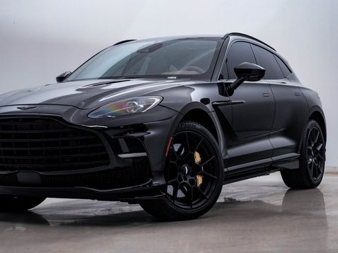 Used 2023 Aston Martin DBX 707 image 2