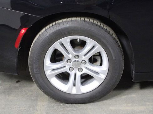 Used 2022 Dodge Charger SXT image 43