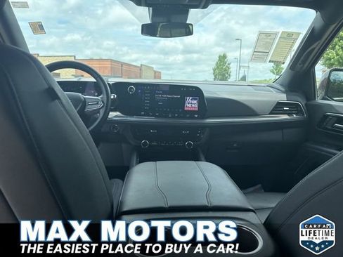 Used 2025 Chevrolet Tahoe LT AWD/4WD image 15
