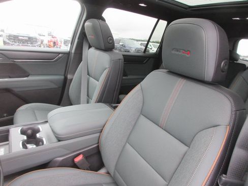 New 2026 GMC Acadia AT4 AWD/4WD image 13