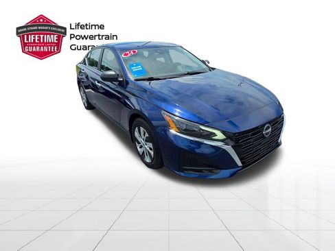 Certified 2024 Nissan Altima 2.5 S FWD image 6